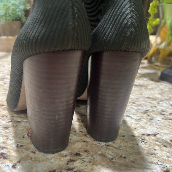 ‼️SALE‼️Steve Madden Sienna Olive Green Pointed Toe Block Wooden Heel Boots 9 - Picture 5 of 10